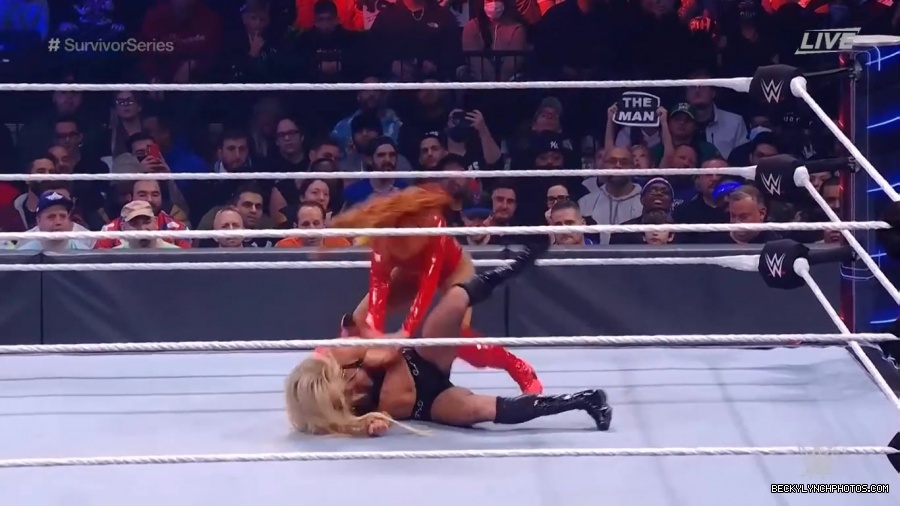SURVIVOR_SERIES_2021_NOV__212C_2021_-_Becky_vs_Charlotte_2413.jpg