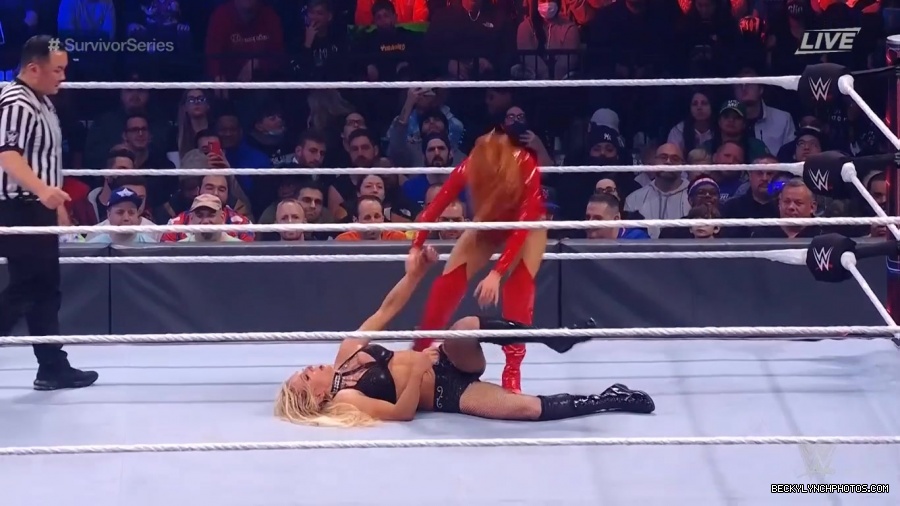 SURVIVOR_SERIES_2021_NOV__212C_2021_-_Becky_vs_Charlotte_2435.jpg