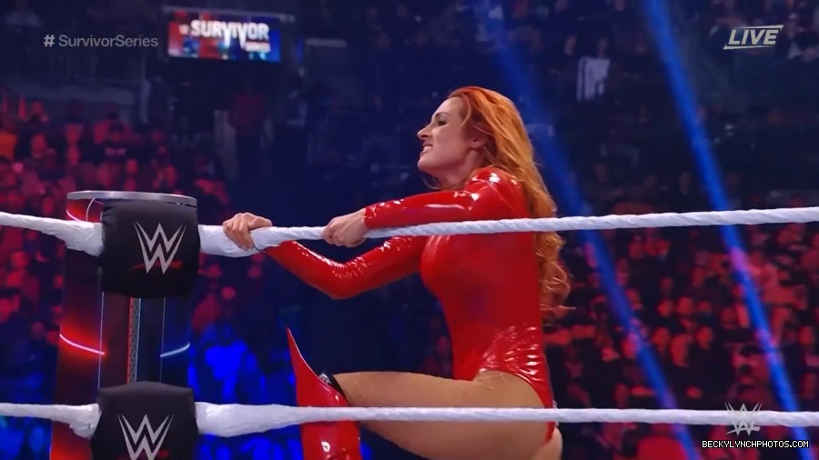 SURVIVOR_SERIES_2021_NOV__212C_2021_-_Becky_vs_Charlotte_2461.jpg