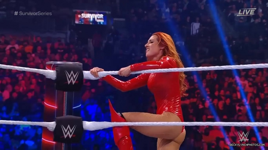 SURVIVOR_SERIES_2021_NOV__212C_2021_-_Becky_vs_Charlotte_2462.jpg