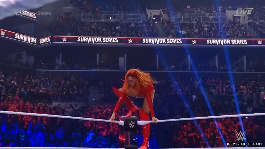 SURVIVOR_SERIES_2021_NOV__212C_2021_-_Becky_vs_Charlotte_2470.jpg