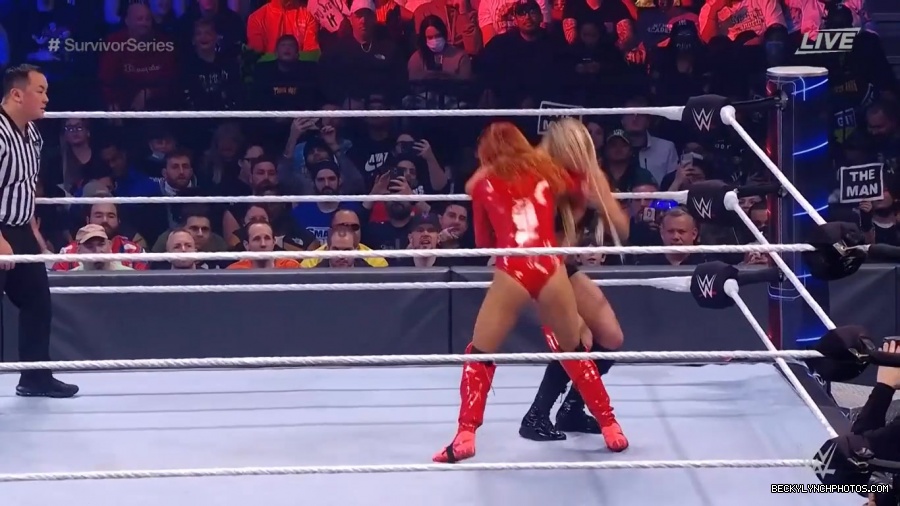 SURVIVOR_SERIES_2021_NOV__212C_2021_-_Becky_vs_Charlotte_2493.jpg