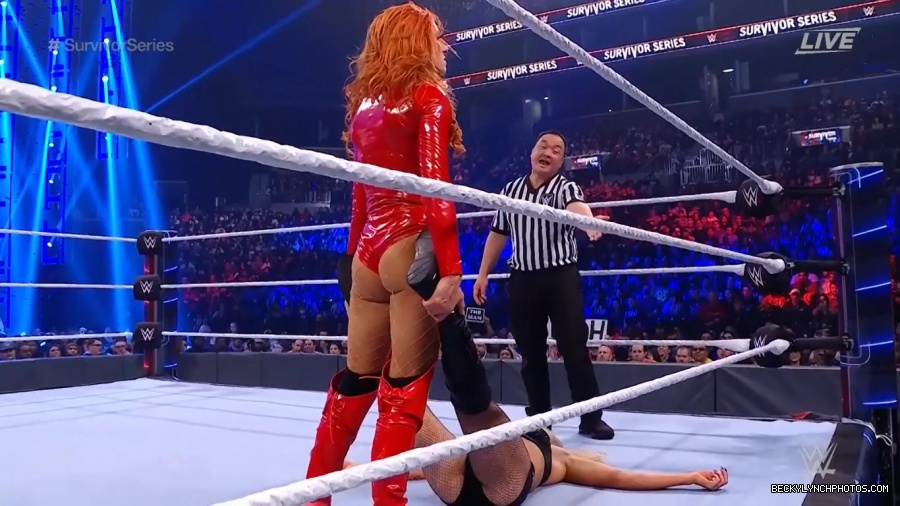 SURVIVOR_SERIES_2021_NOV__212C_2021_-_Becky_vs_Charlotte_2564.jpg