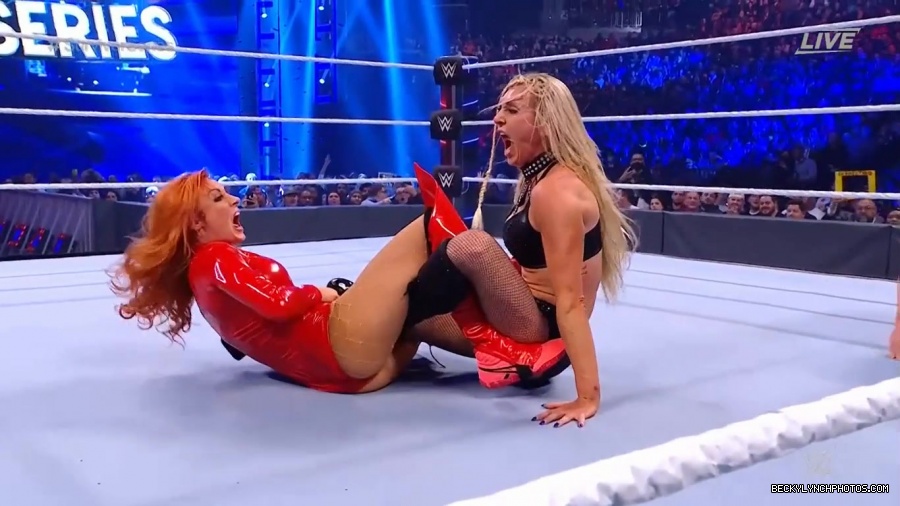 SURVIVOR_SERIES_2021_NOV__212C_2021_-_Becky_vs_Charlotte_2597.jpg