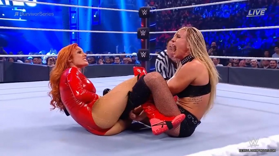 SURVIVOR_SERIES_2021_NOV__212C_2021_-_Becky_vs_Charlotte_2613.jpg