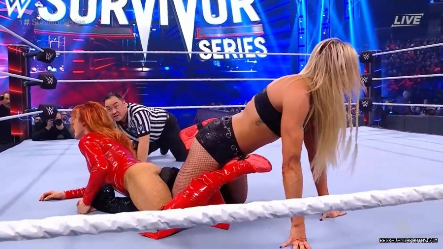 SURVIVOR_SERIES_2021_NOV__212C_2021_-_Becky_vs_Charlotte_2645.jpg