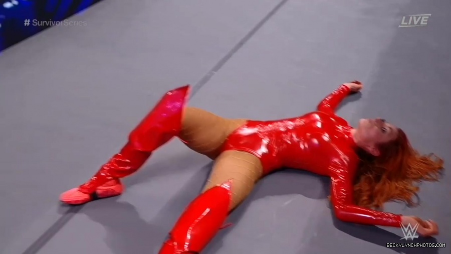 SURVIVOR_SERIES_2021_NOV__212C_2021_-_Becky_vs_Charlotte_2759.jpg