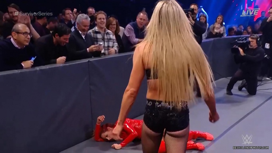 SURVIVOR_SERIES_2021_NOV__212C_2021_-_Becky_vs_Charlotte_2837.jpg