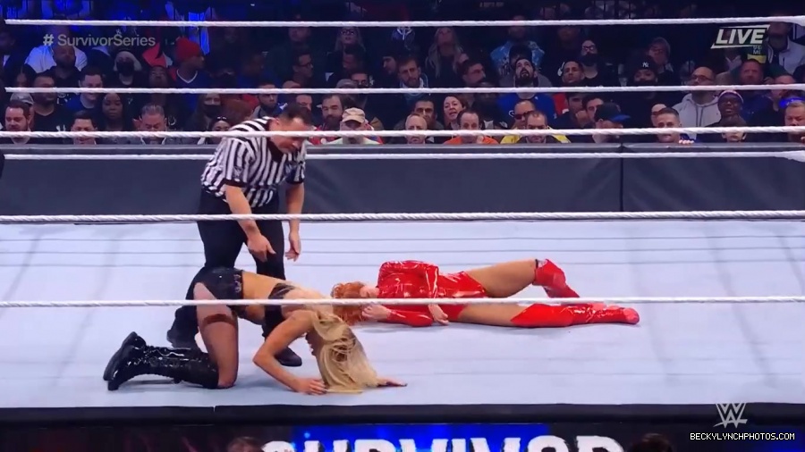 SURVIVOR_SERIES_2021_NOV__212C_2021_-_Becky_vs_Charlotte_2887.jpg