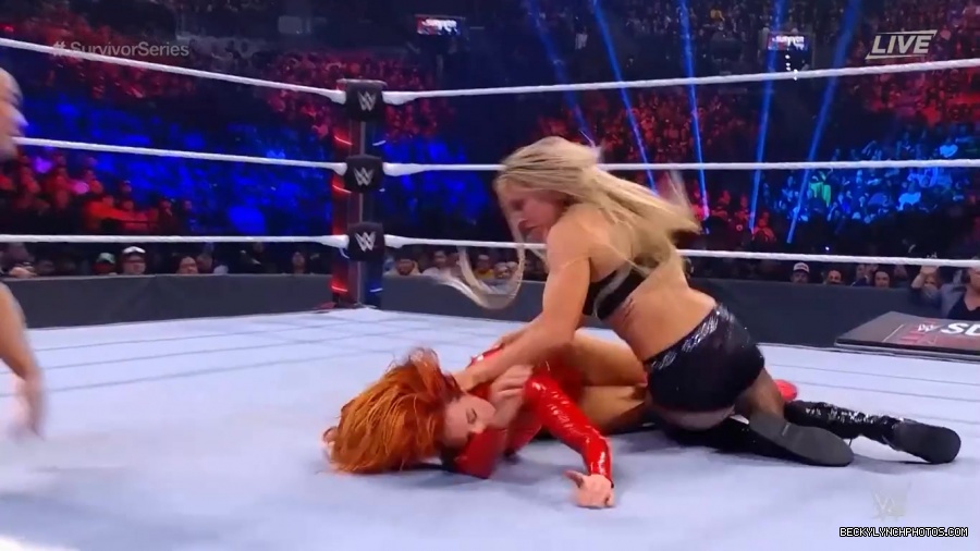 SURVIVOR_SERIES_2021_NOV__212C_2021_-_Becky_vs_Charlotte_2901.jpg