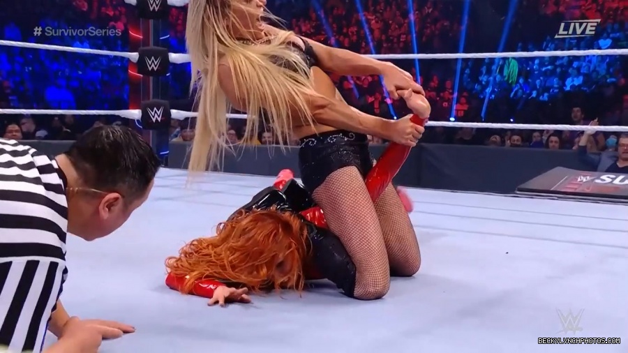 SURVIVOR_SERIES_2021_NOV__212C_2021_-_Becky_vs_Charlotte_2916.jpg