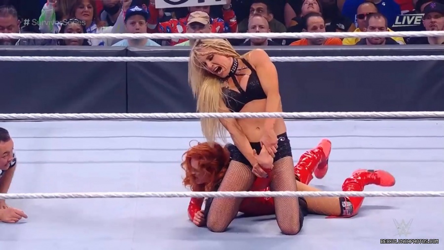 SURVIVOR_SERIES_2021_NOV__212C_2021_-_Becky_vs_Charlotte_2930.jpg
