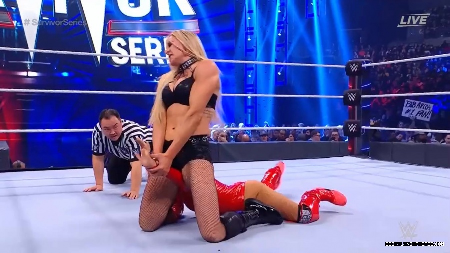 SURVIVOR_SERIES_2021_NOV__212C_2021_-_Becky_vs_Charlotte_2939.jpg