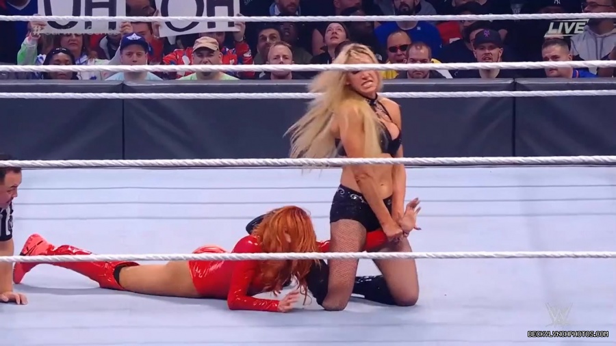 SURVIVOR_SERIES_2021_NOV__212C_2021_-_Becky_vs_Charlotte_2946.jpg