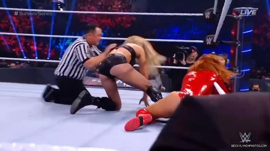 SURVIVOR_SERIES_2021_NOV__212C_2021_-_Becky_vs_Charlotte_2955.jpg