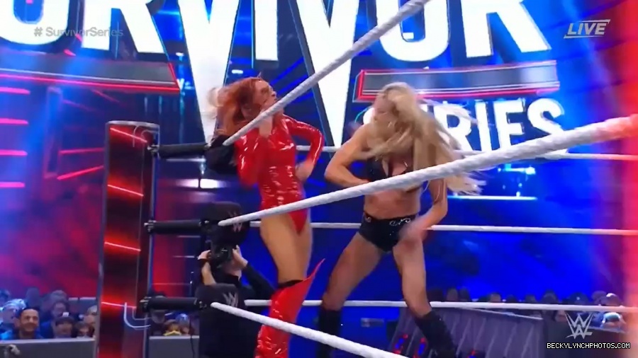 SURVIVOR_SERIES_2021_NOV__212C_2021_-_Becky_vs_Charlotte_2990.jpg