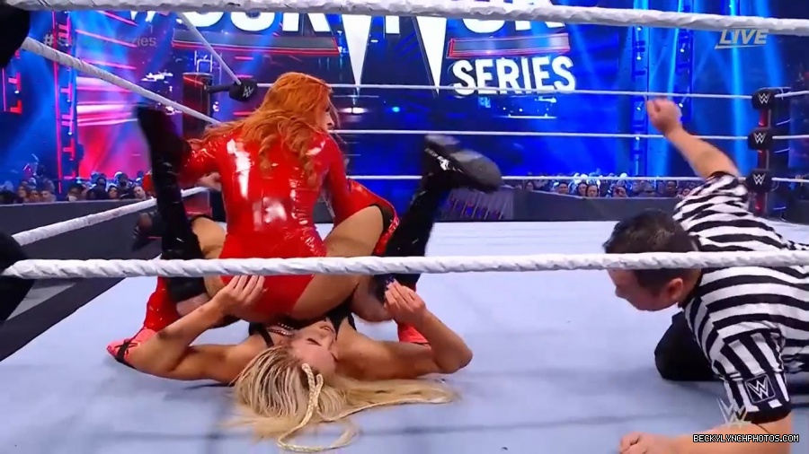 SURVIVOR_SERIES_2021_NOV__212C_2021_-_Becky_vs_Charlotte_3038.jpg