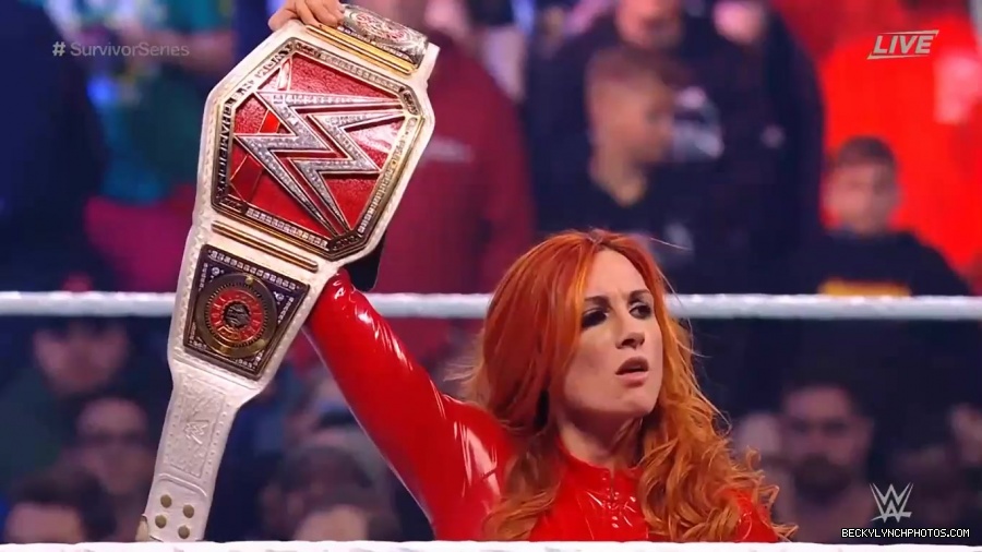 SURVIVOR_SERIES_2021_NOV__212C_2021_-_Becky_vs_Charlotte_3257.jpg