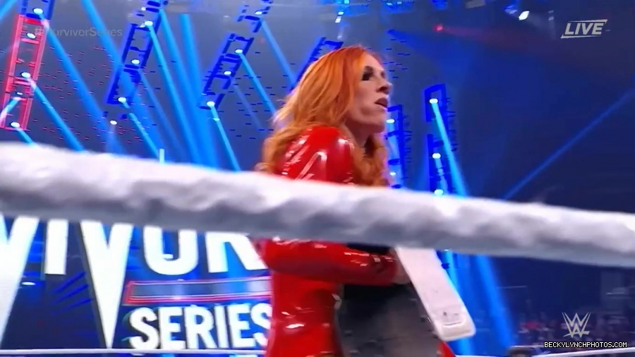 SURVIVOR_SERIES_2021_NOV__212C_2021_-_Becky_vs_Charlotte_3270.jpg